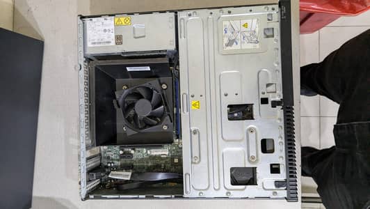 Lenovo Thinkcentre Core I3 4Th gen PC with keyboard and mouse