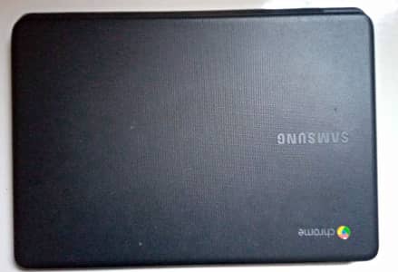 samsang chromebook 10 by 9 Condition