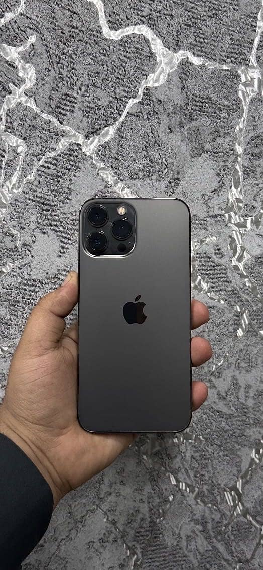 Apple iPhone 13 Pro 0