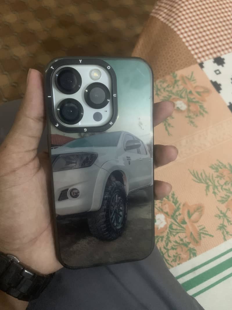 Apple iPhone 15 Pro 2