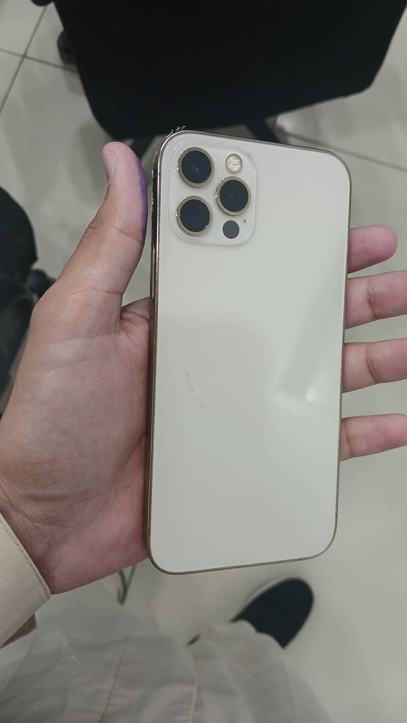 Apple iPhone 12 Pro 0
