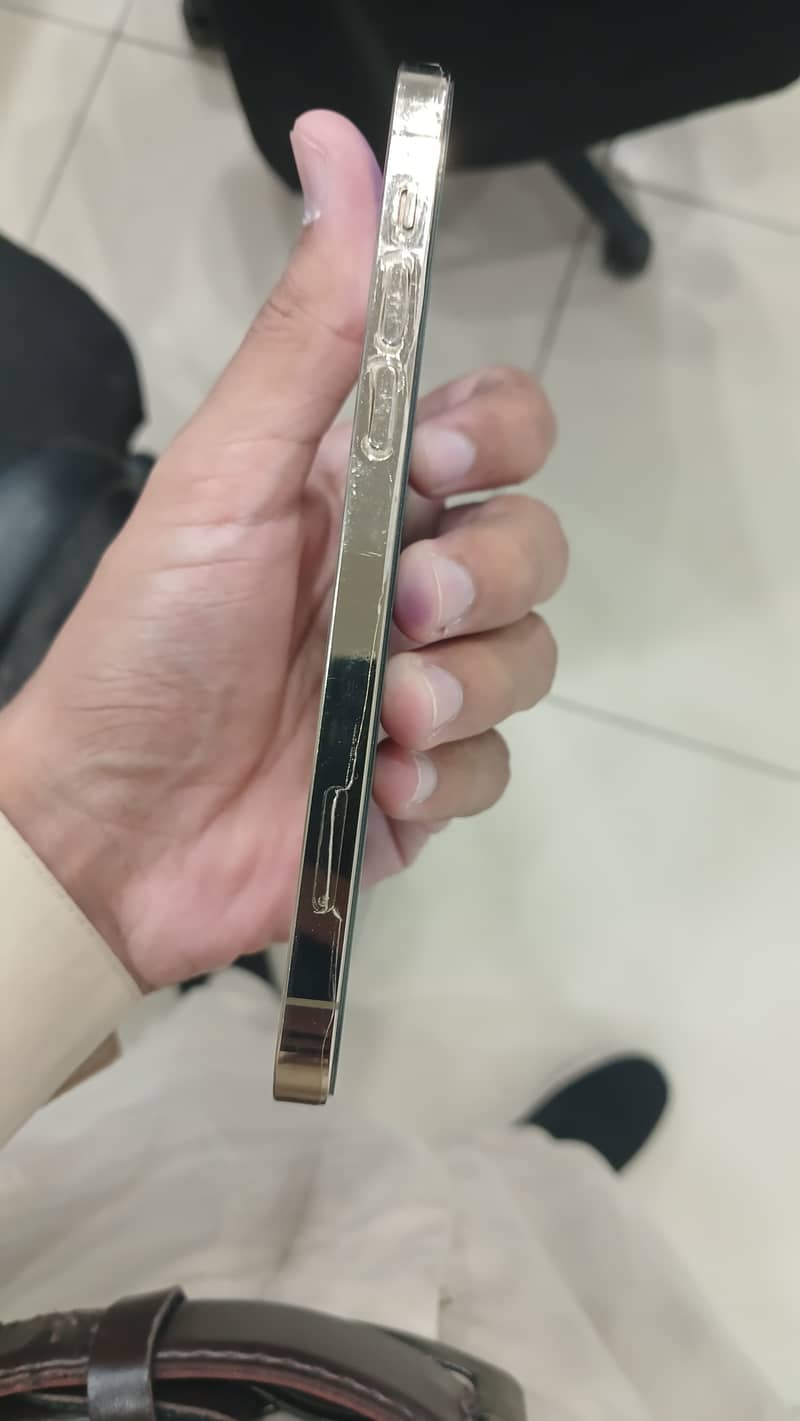 Apple iPhone 12 Pro 5