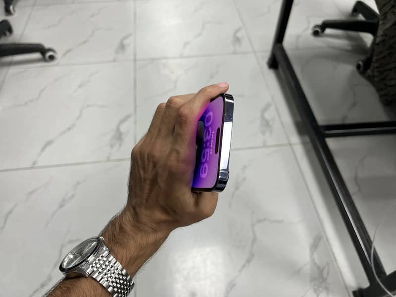 Apple iPhone 14 Pro Max 4