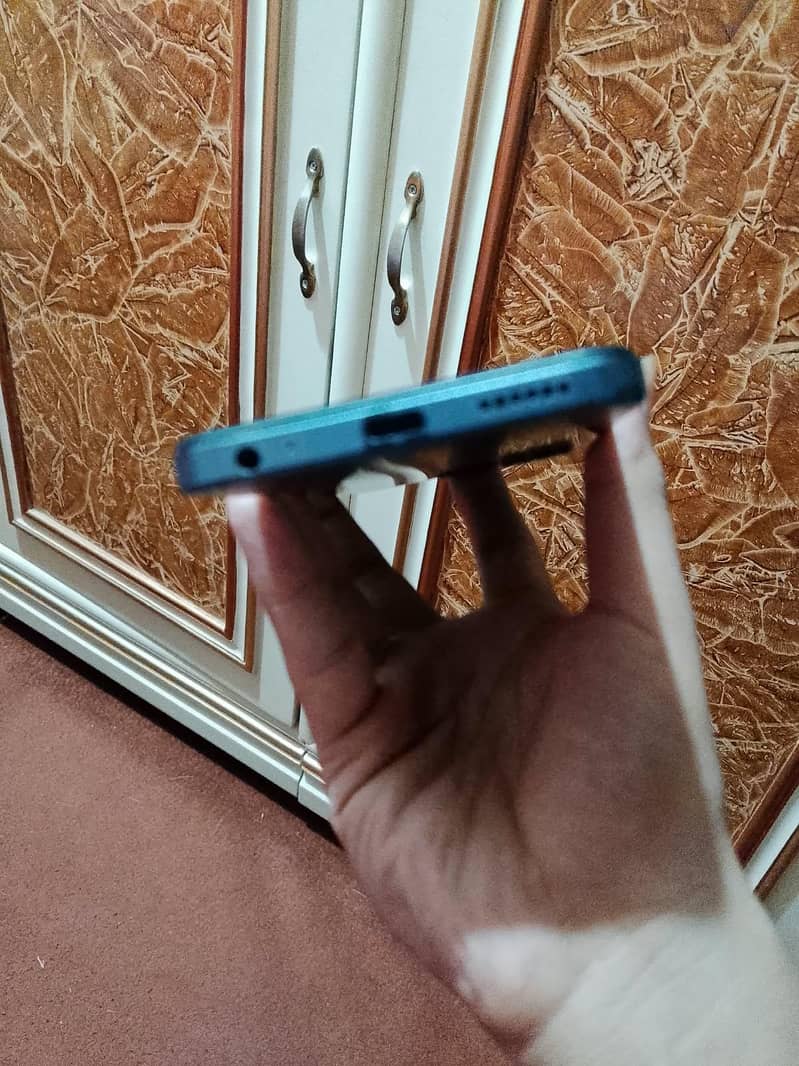 Tecno Spark 20C 2