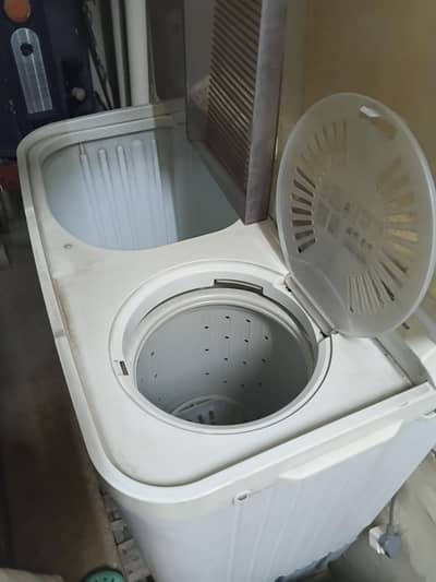 Haier washing machine HWM 100 DSR