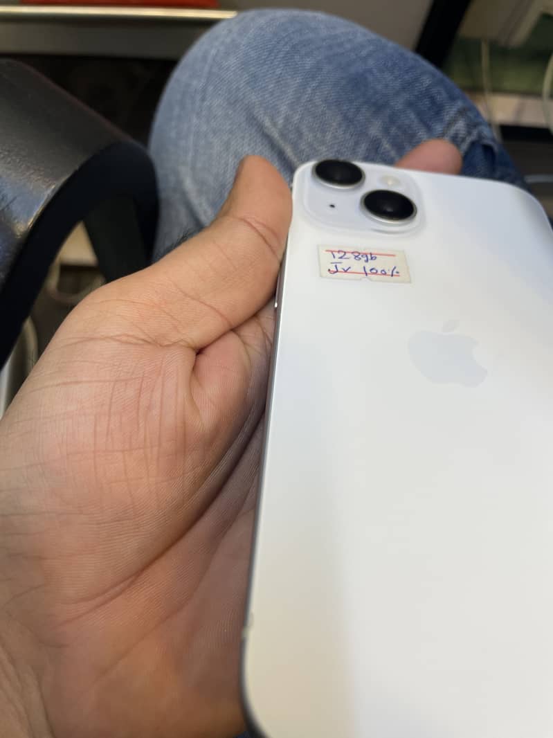 Apple iPhone 15 2