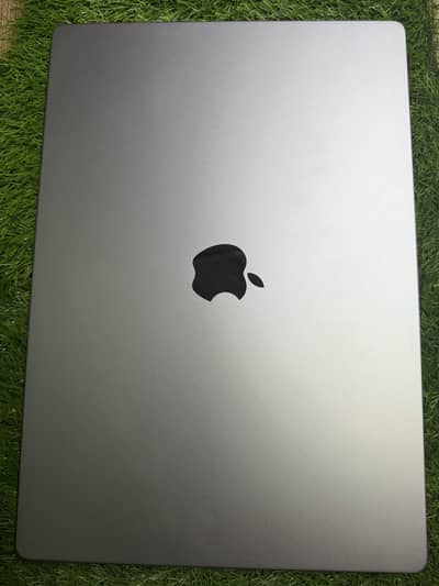 Apple MacBook Pro M1 chip 16 inch