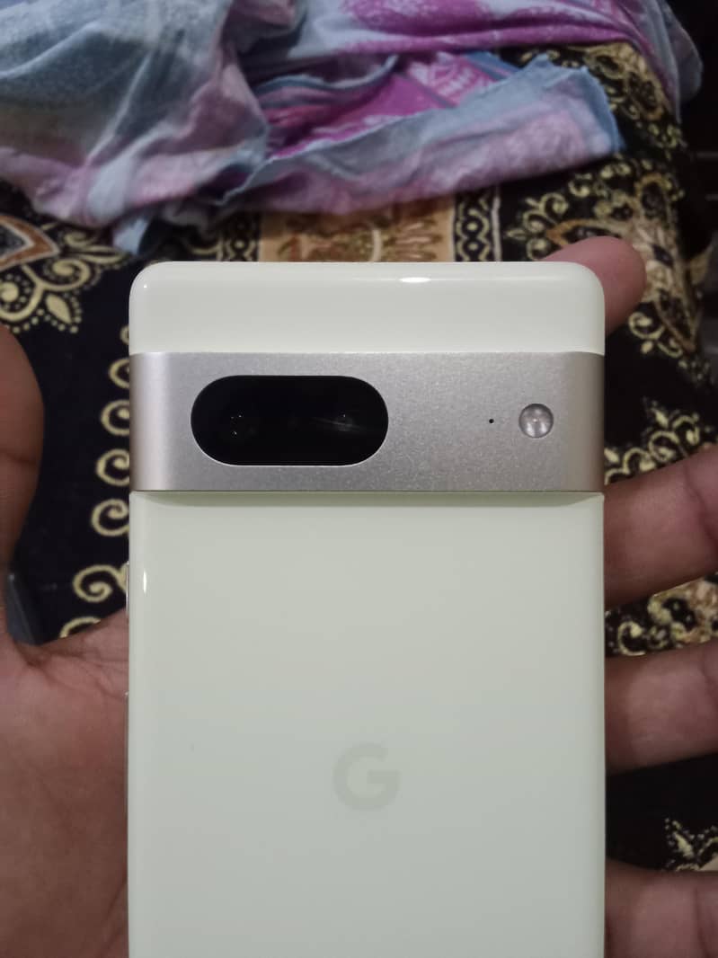 Google Pixel 7 3
