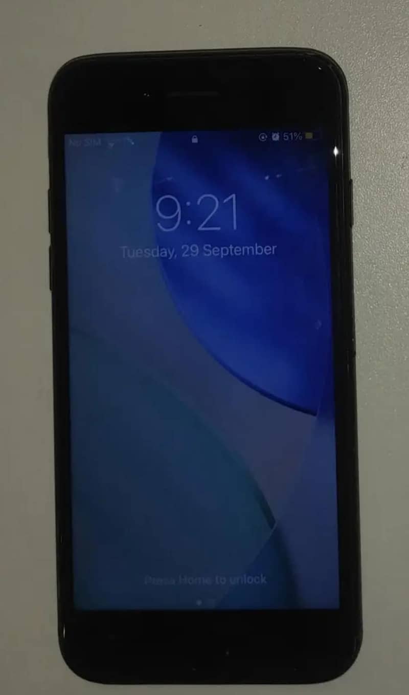 Apple iPhone 7 0