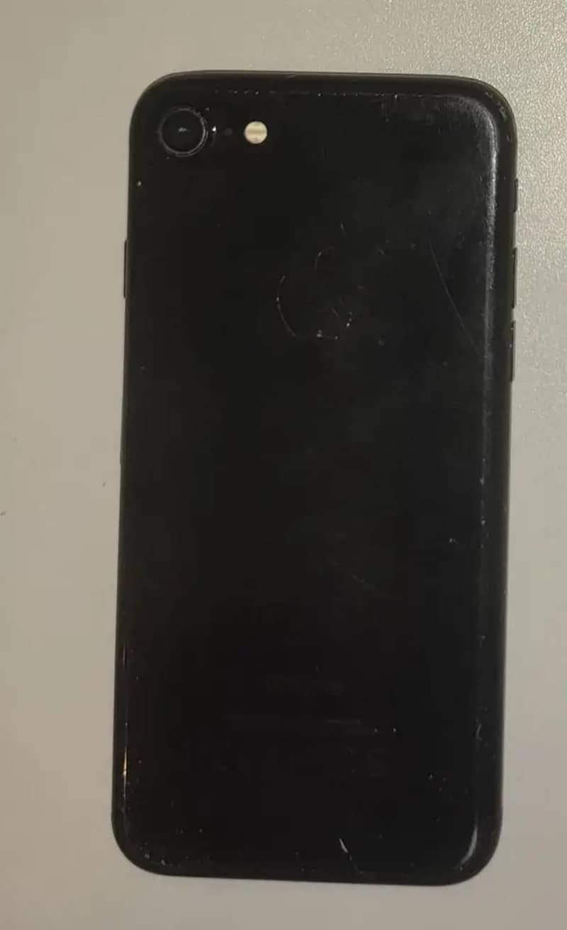 Apple iPhone 7 4