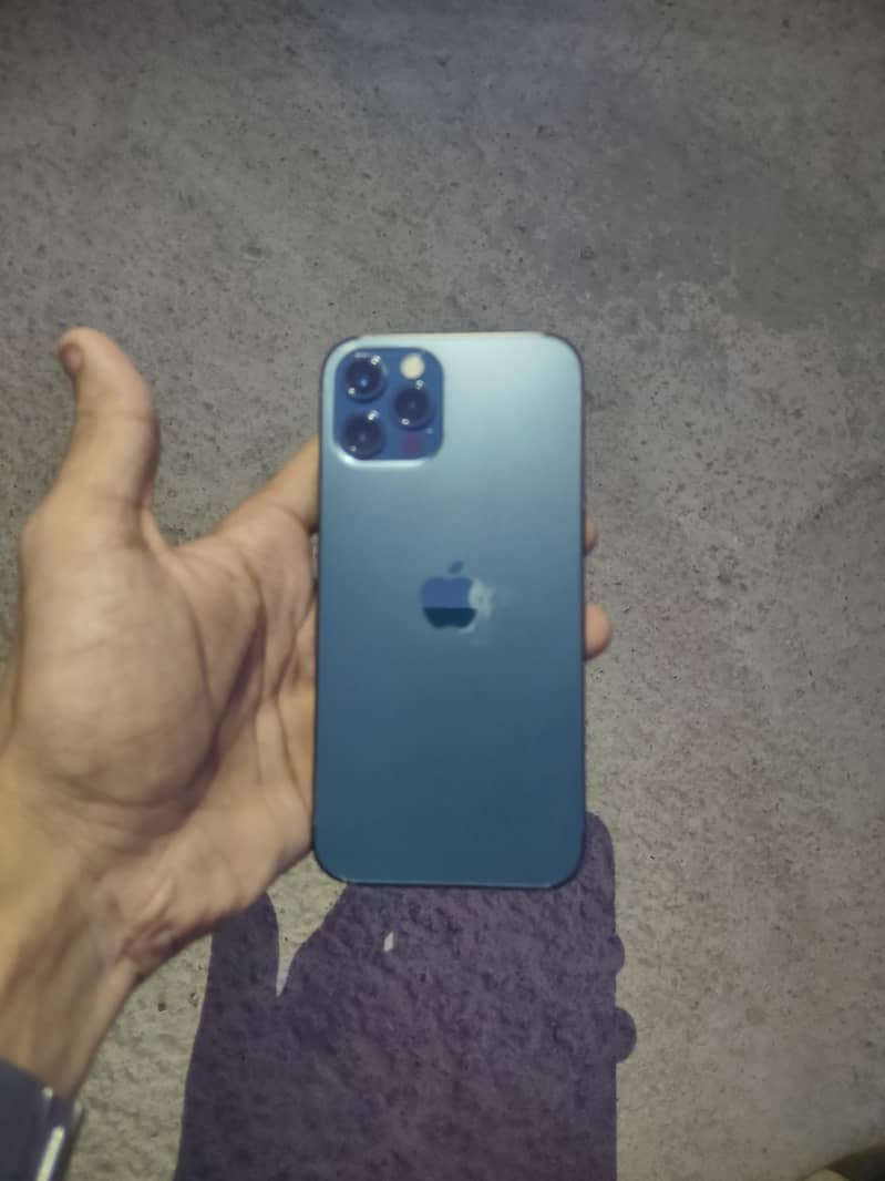 Apple iPhone 12 Pro 1
