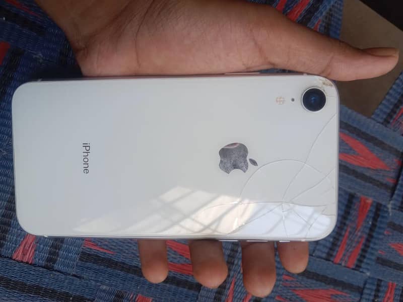 Apple iPhone XR 3