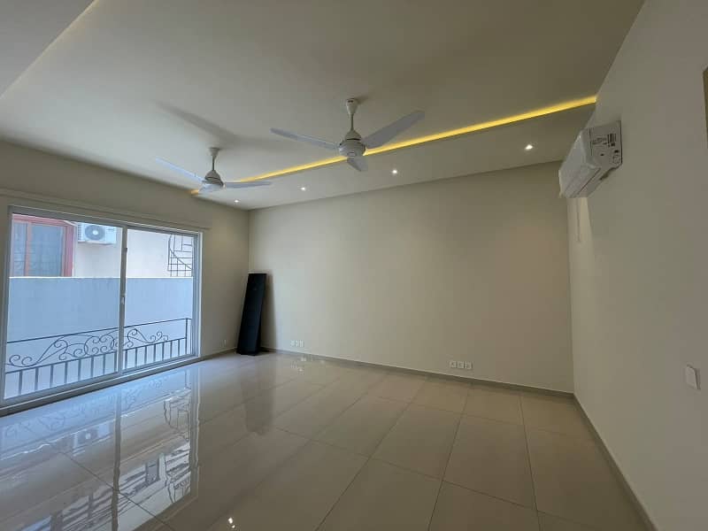 Upper Portion New Available For Rent 7