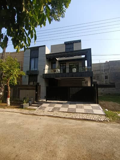 **10 Marla House for Sale Abdalian Society**
