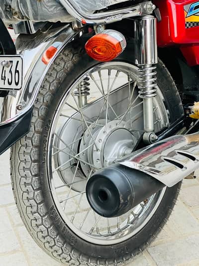 2025 Model 125 – Only [9000] Driven, Showroom Condition