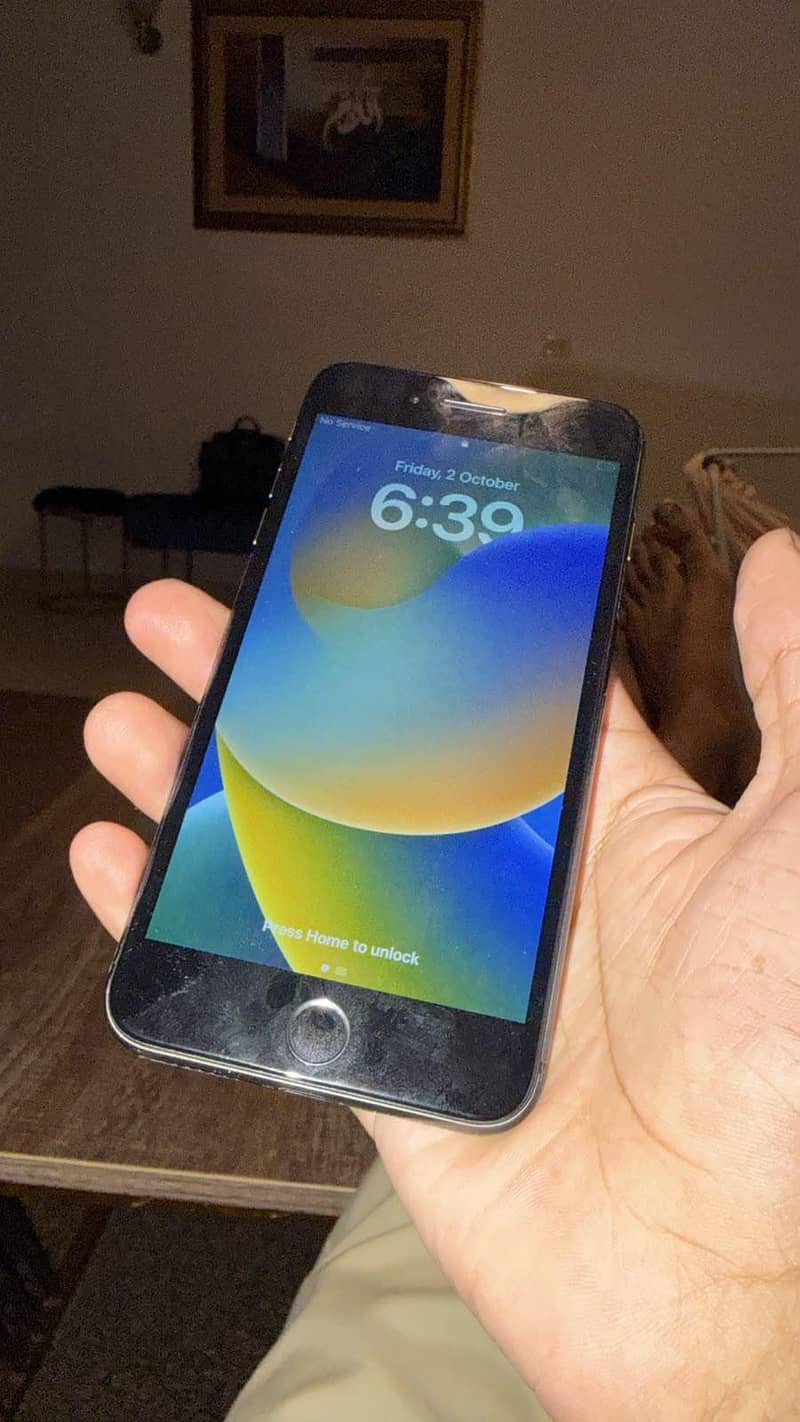 Apple iPhone 8 Plus 1