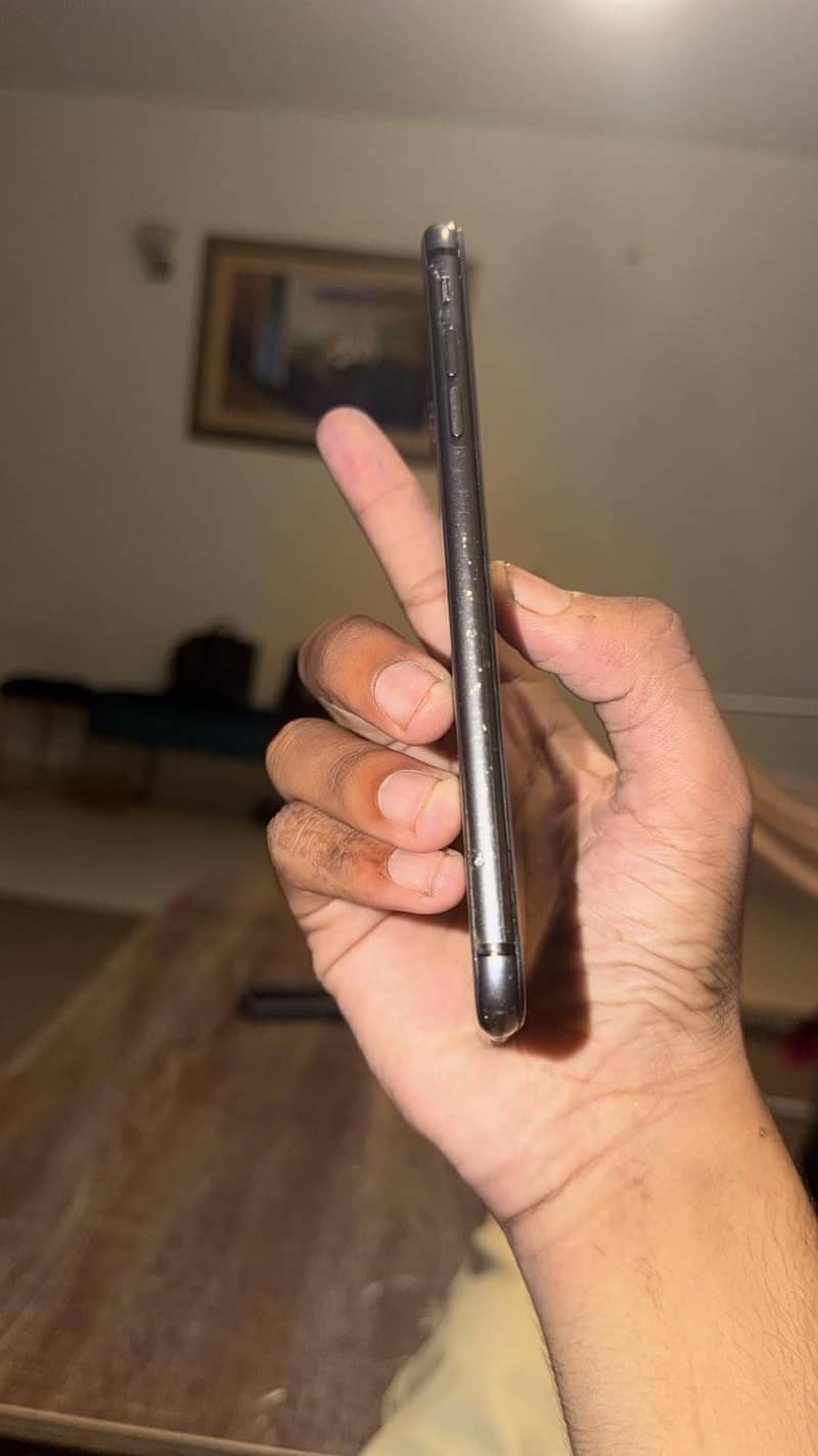 Apple iPhone 8 Plus 4