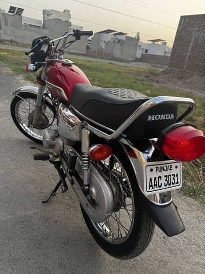 Honda 125 Special Edition 10/10 condition
