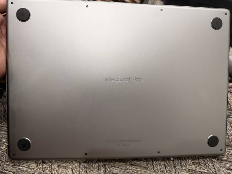 Macbook M1 pro 4