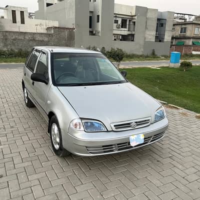 Suzuki Cultus 2007 family use neat clean