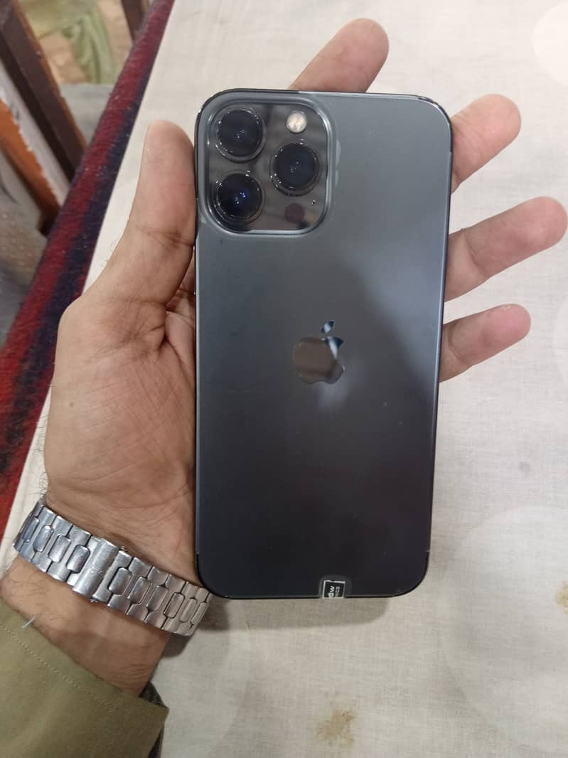 Apple iPhone 13 Pro Max 3