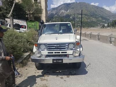 Toyota landcruiser RKR 1989 (gift for offroad)