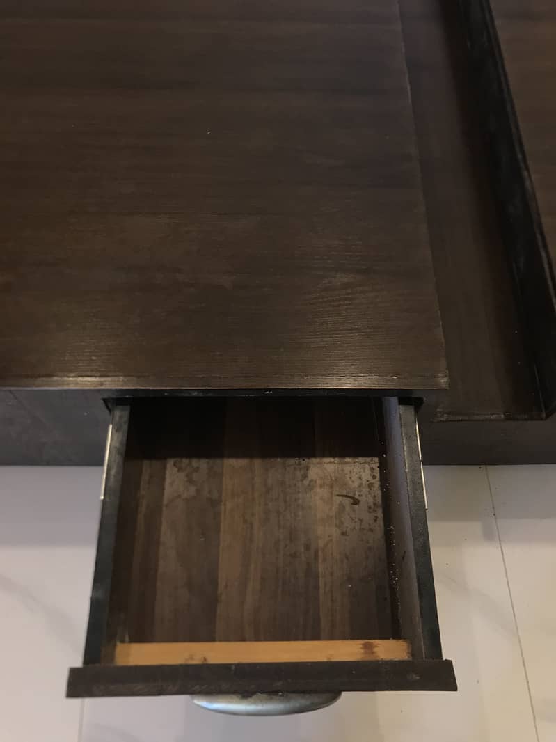 central table 1