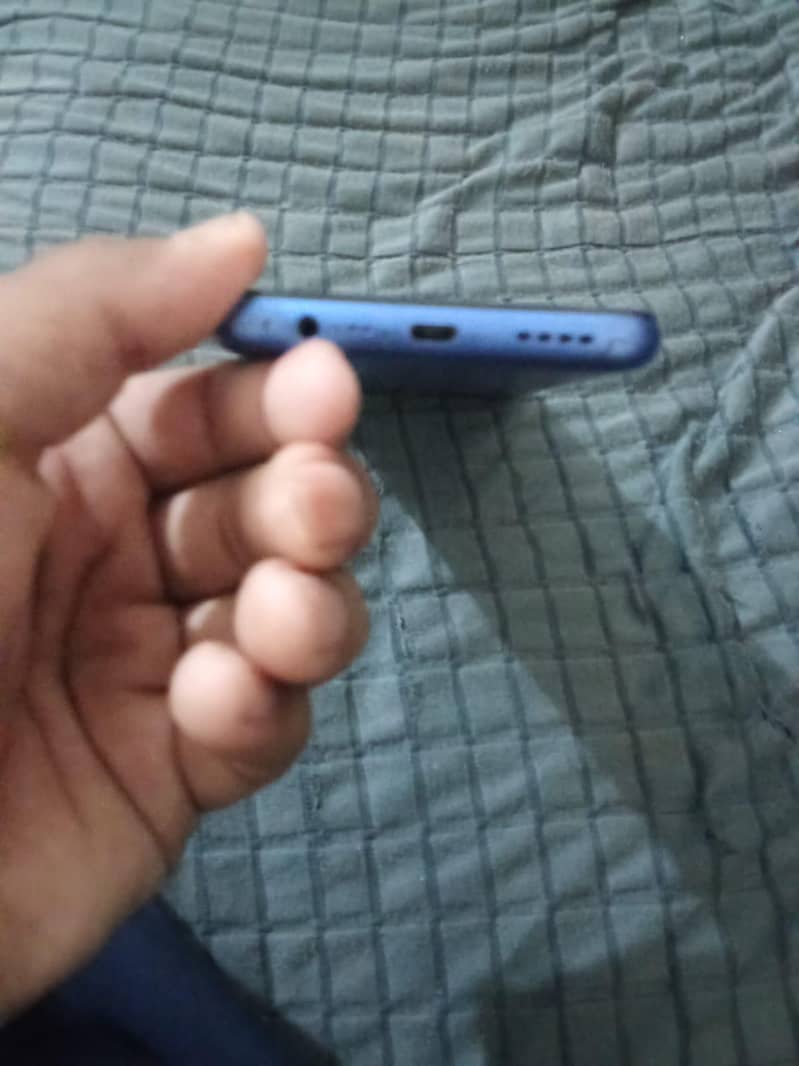 Realme C12 2