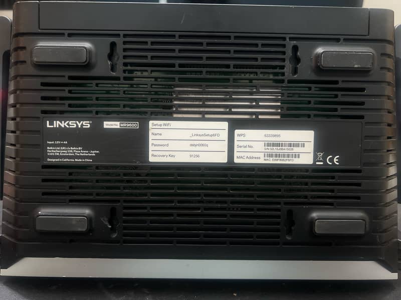 Linksys MR9600 1