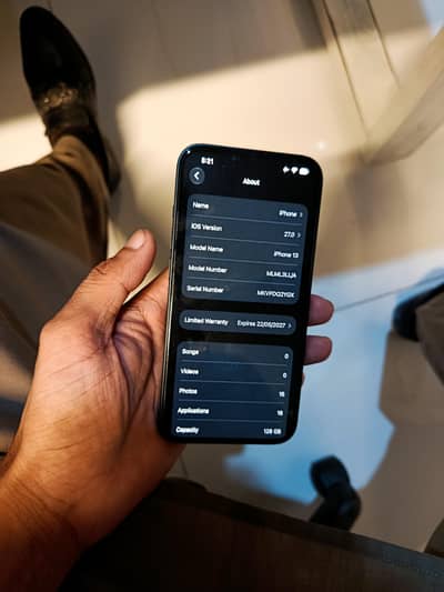 Apple iPhone 13