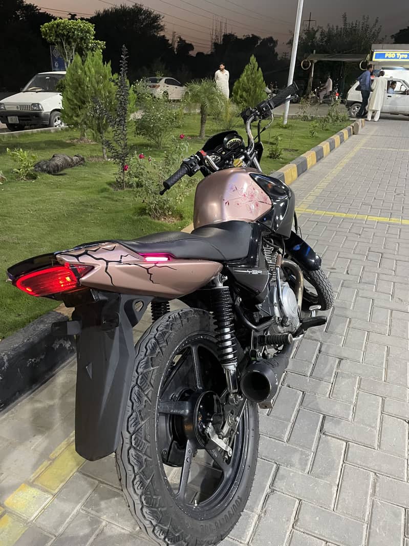 Yamaha YBR 5