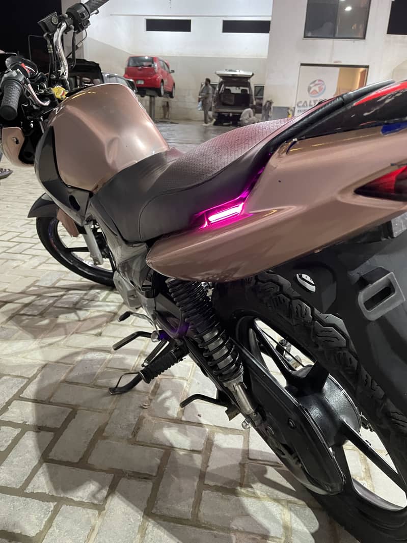Yamaha YBR 6