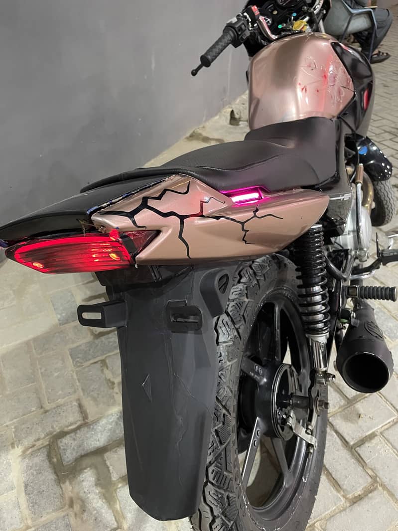 Yamaha YBR 9