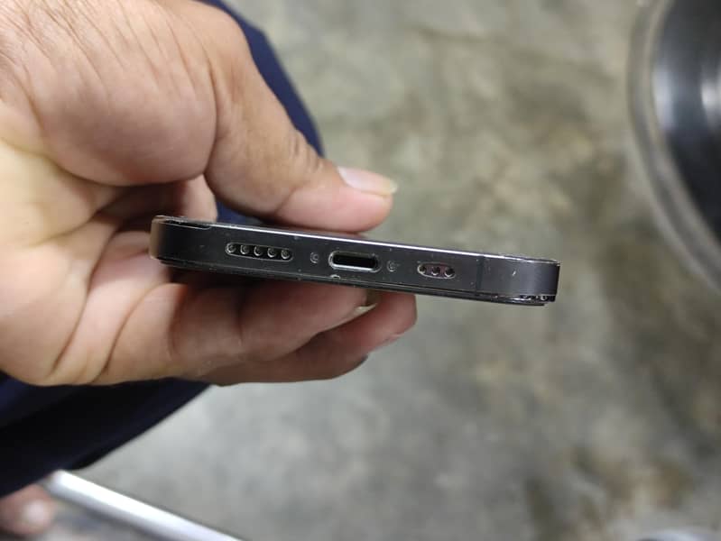Apple iPhone 12 Pro 3