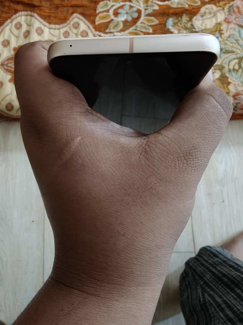 Google Pixel 8 1