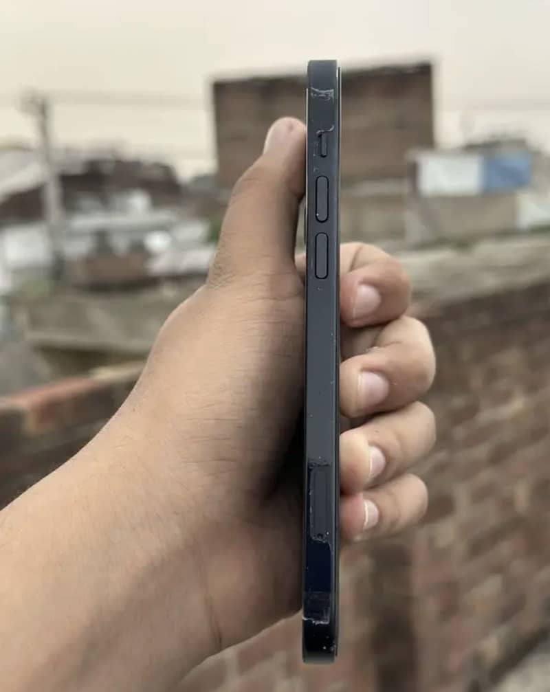 Apple iPhone 12 2