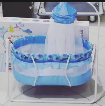 baby cot