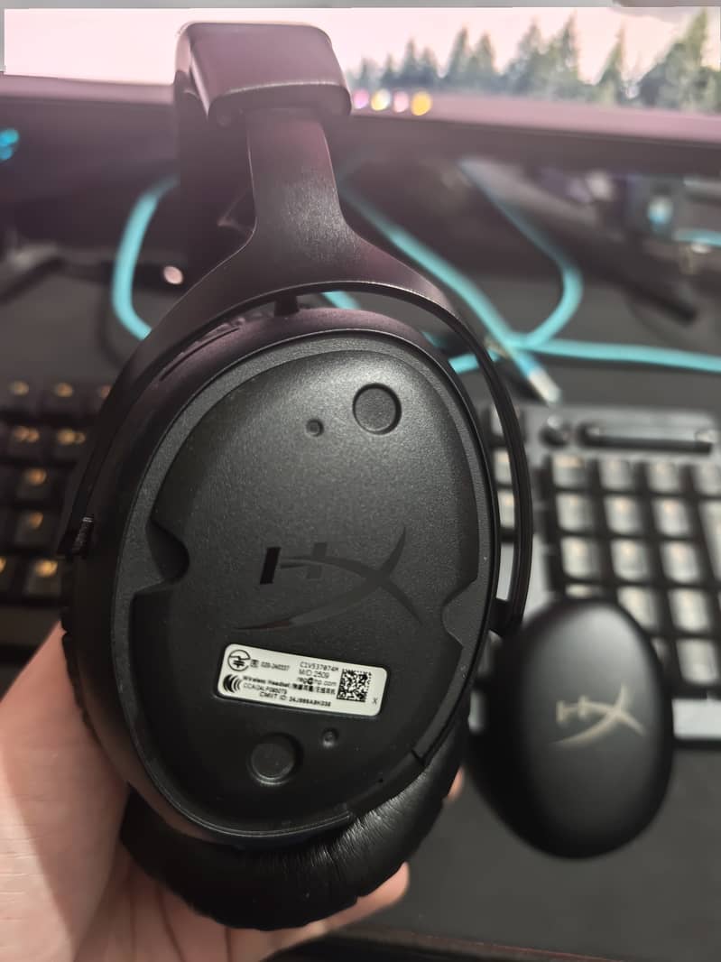 HyperX Cloud III S Wireless (Cloud 3s) 1