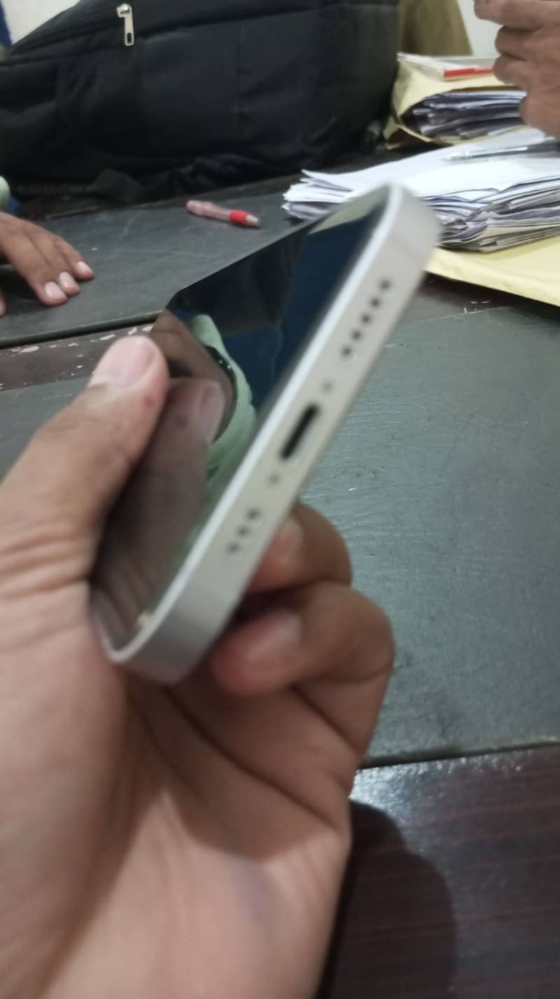 Apple iPhone 14 1