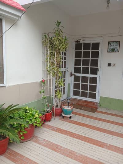 120 Yards Corner House For Sale - One Unit Bungalow - 1+2 Bed DD - Leased - Bank Loan Applicable - Kehkshan Homes SCH 33
