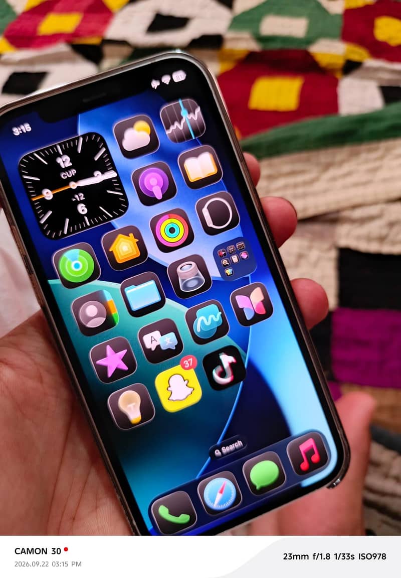 iPhone 12 Jv 1
