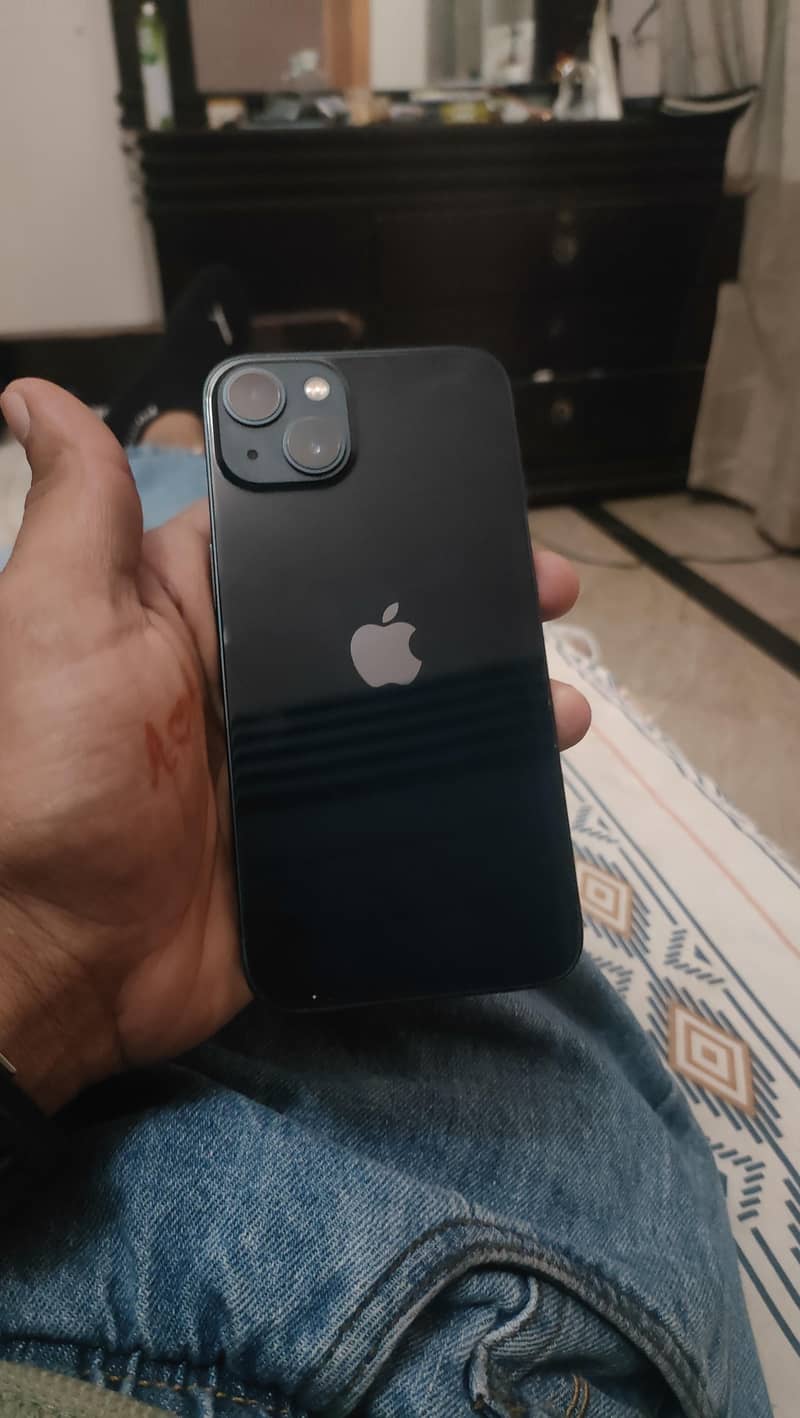 Apple iPhone 13 1