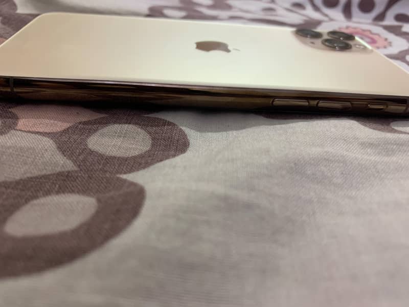 Apple iPhone 11 Pro 5