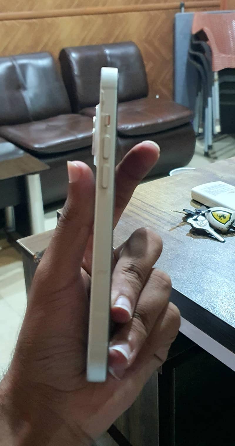 Apple iPhone 14 1