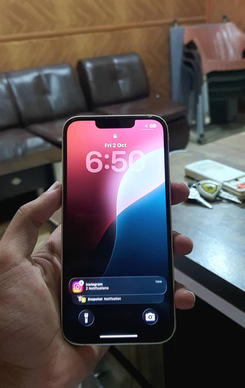 Apple iPhone 14 3