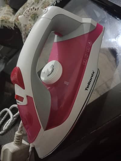 Telionix steam iron