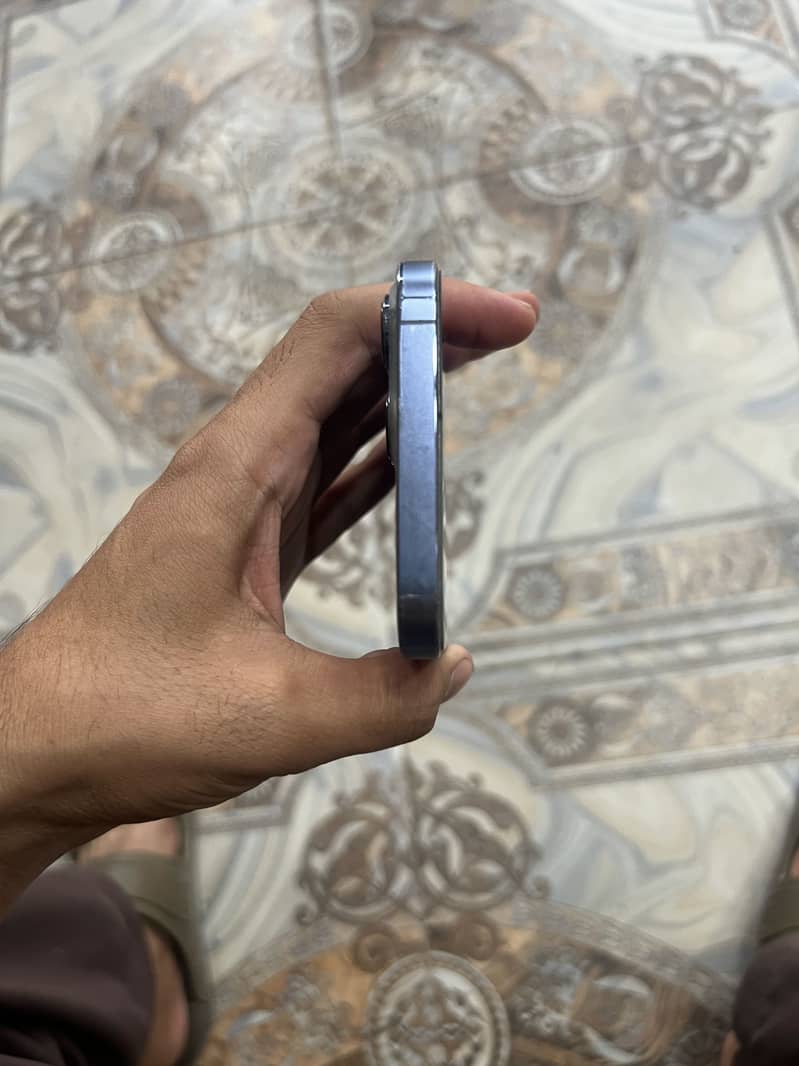 13 pro max 4