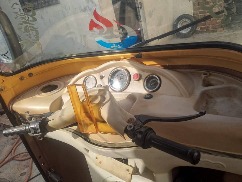 auto rickshaw 3