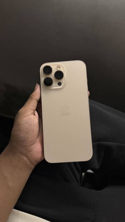 Apple iPhone 16 Pro Max