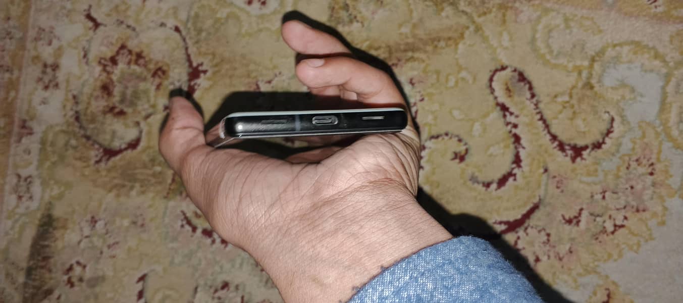 Google Pixel 6a 5